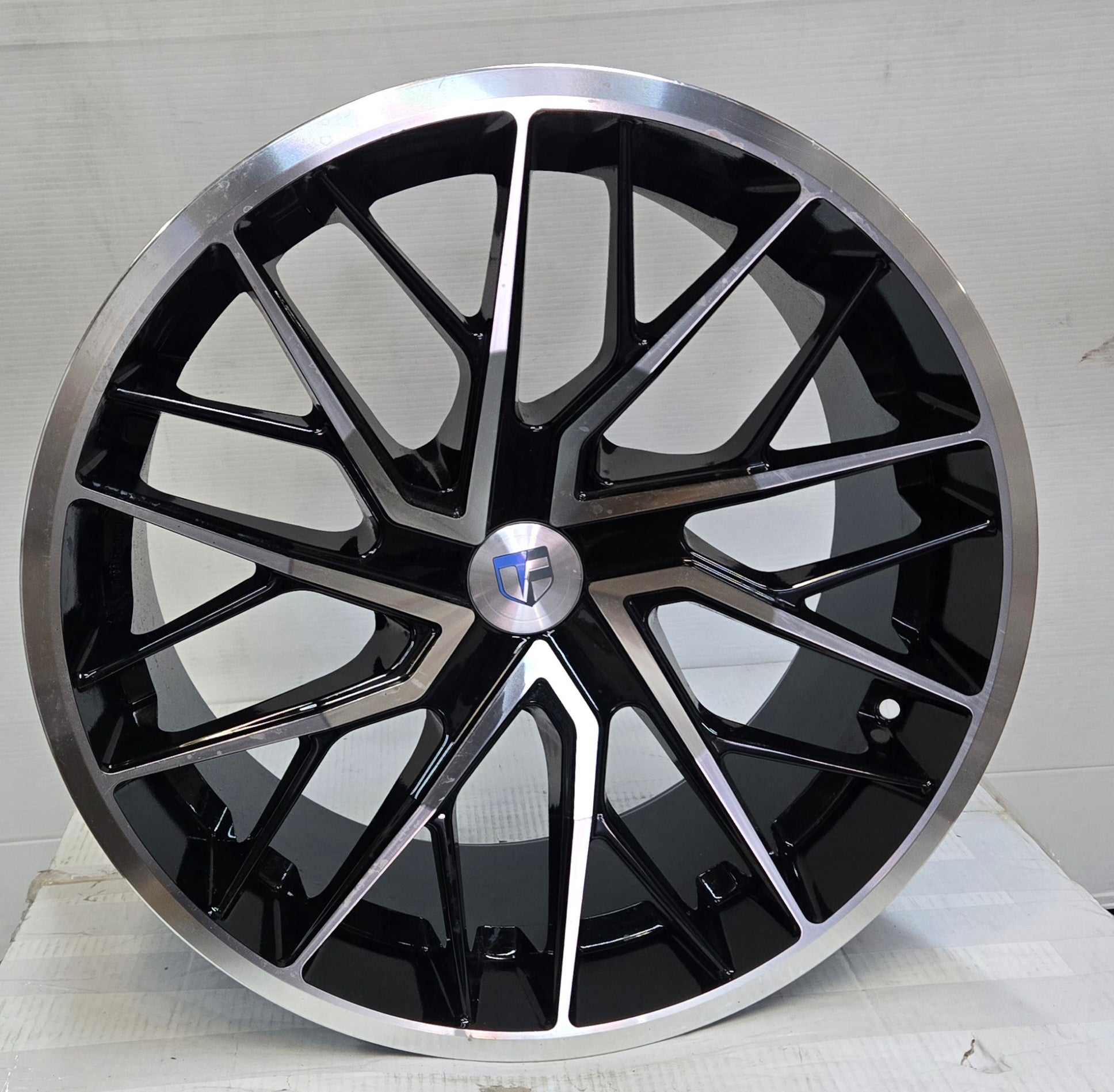 FORM CORN SEAT 20X10.0 BLANK GLOSS BLACK CB73.1