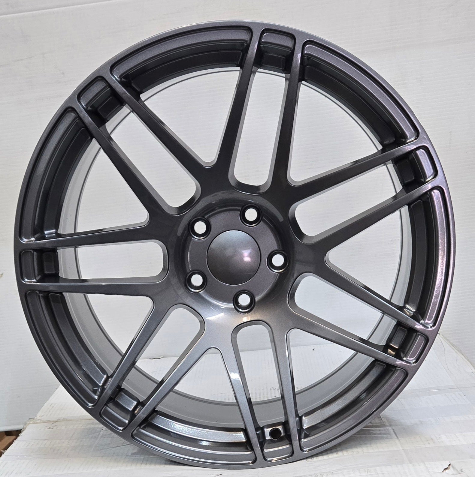 W534 19X9.0 5X114.3 GUN METAL CB73.1 ET32