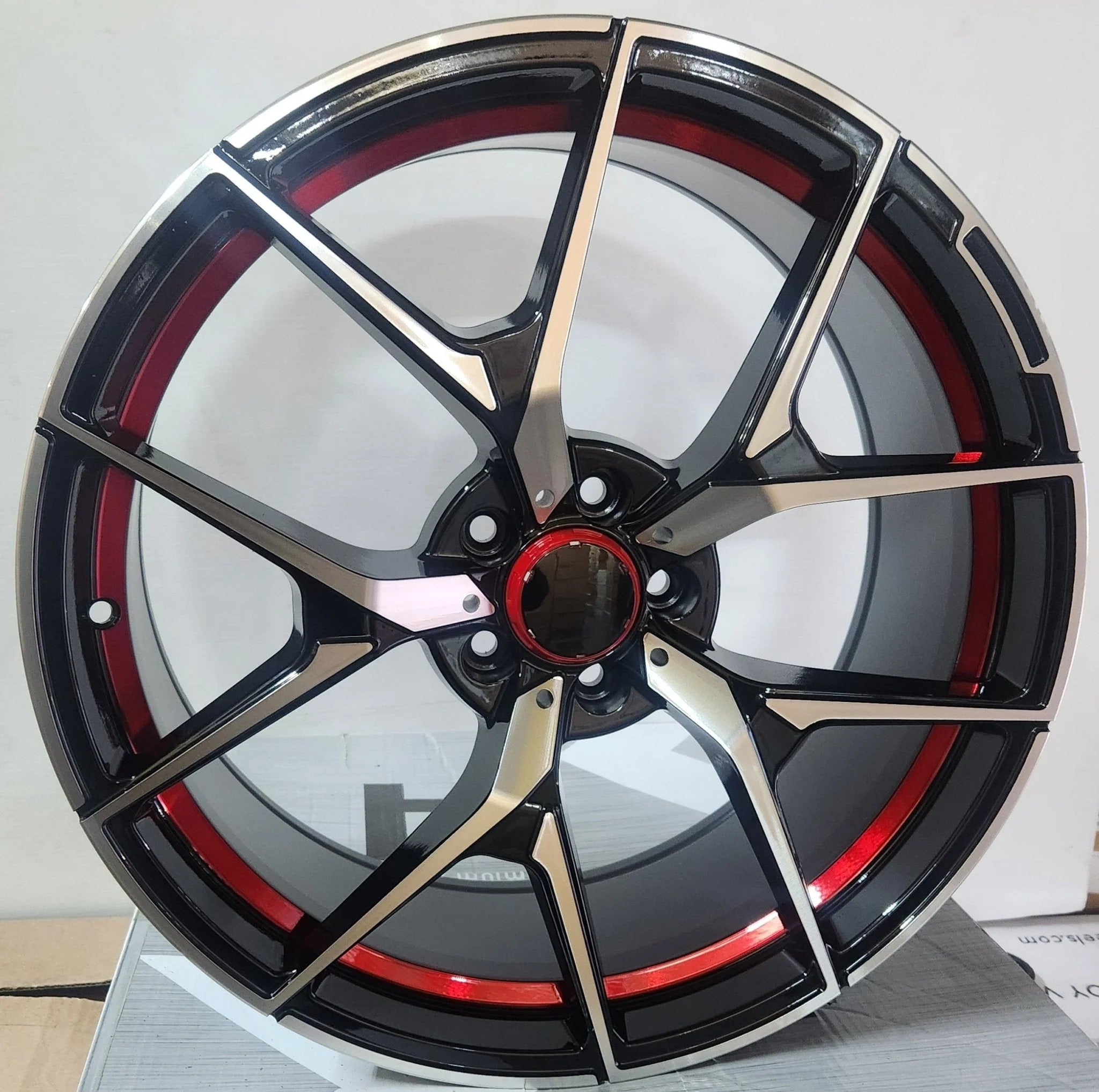 RD32 18X8.0 5X112 PIANO BLACK MACHINED FACE RED UC CB66.6 ET35