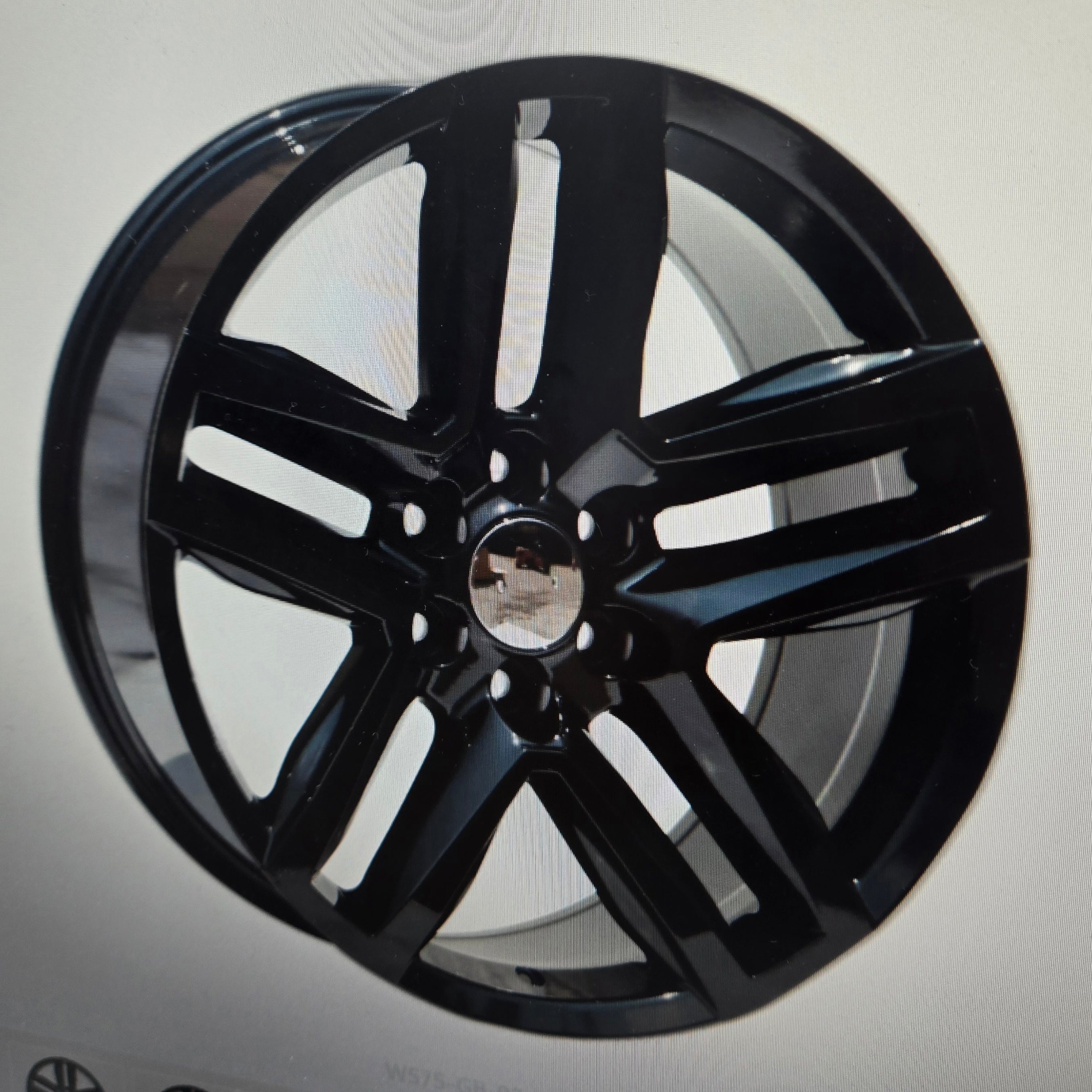 W575 22X9.0 6X139.7 GLOSS BLACK CB78.1 ET24