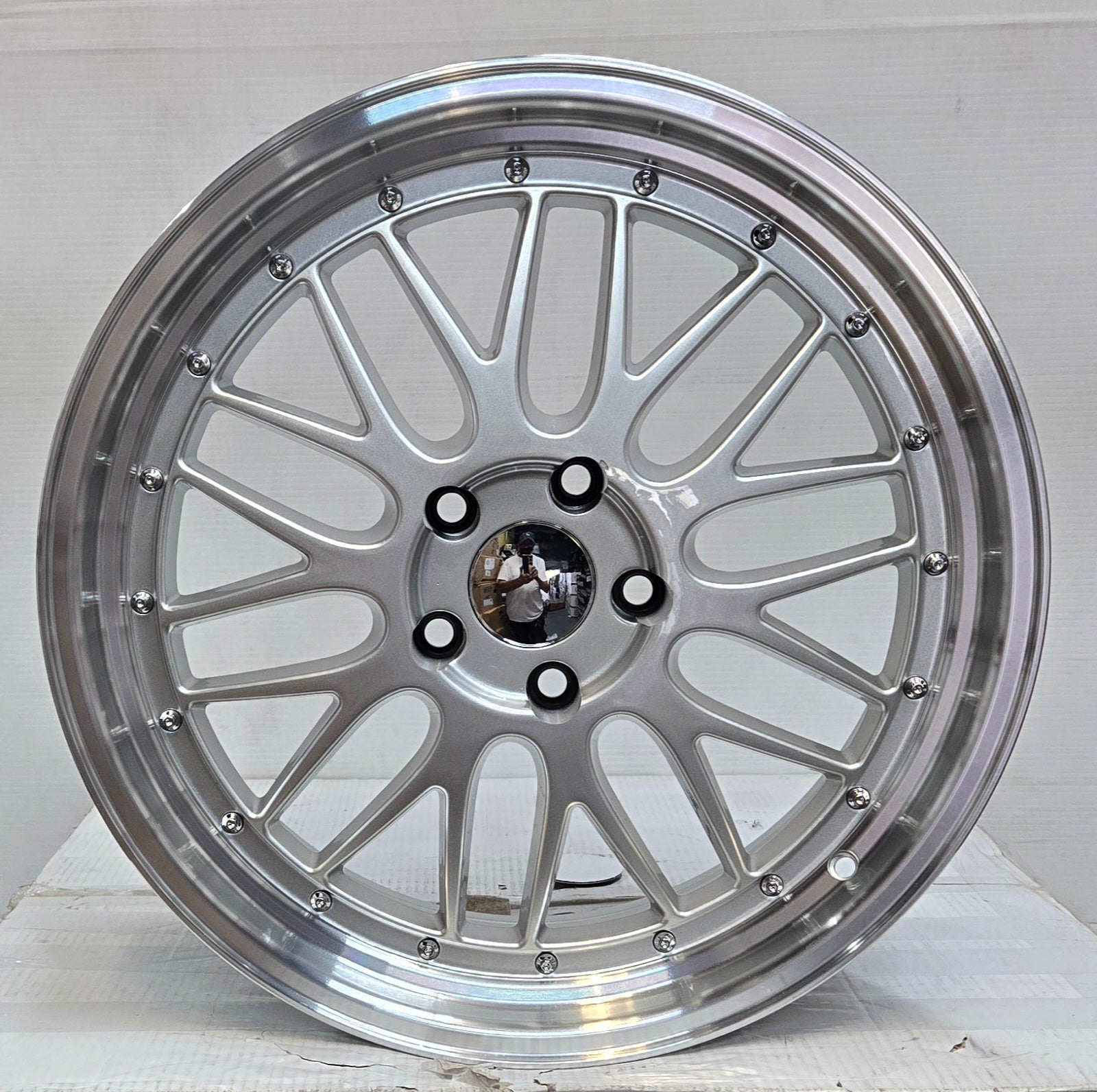 GWG RS2 19X8.5 5X120 SILVER CB74.1 ET33
