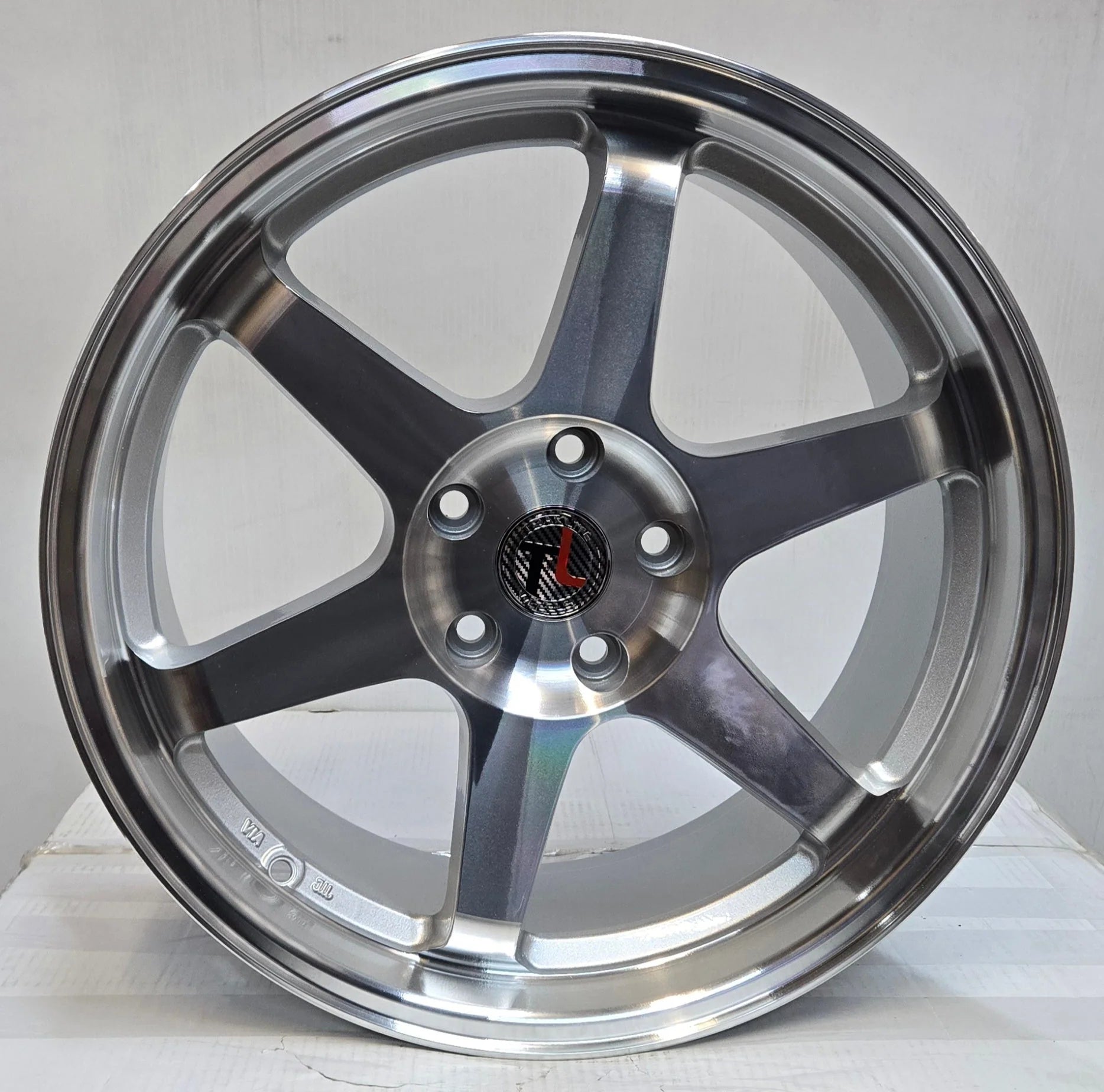 TRAKLITE DRIVE 18X8.5 5X114.3 MACHINED FACE SILVER MACHINED LIP
