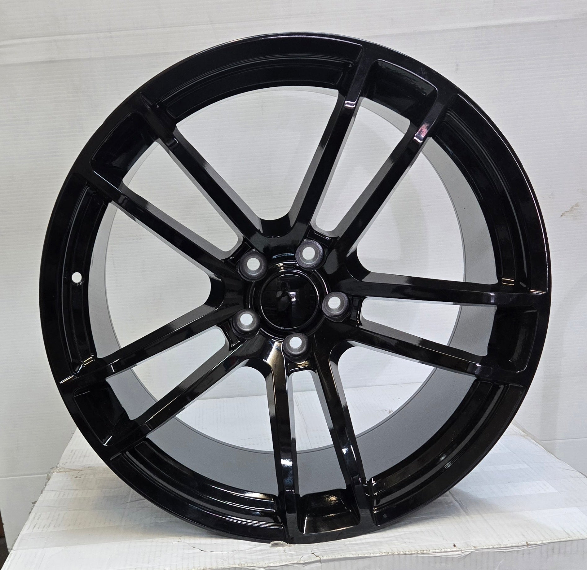 OE-5599 20X9.5 5X115. GLOSS BLACK CB71.1 ET18