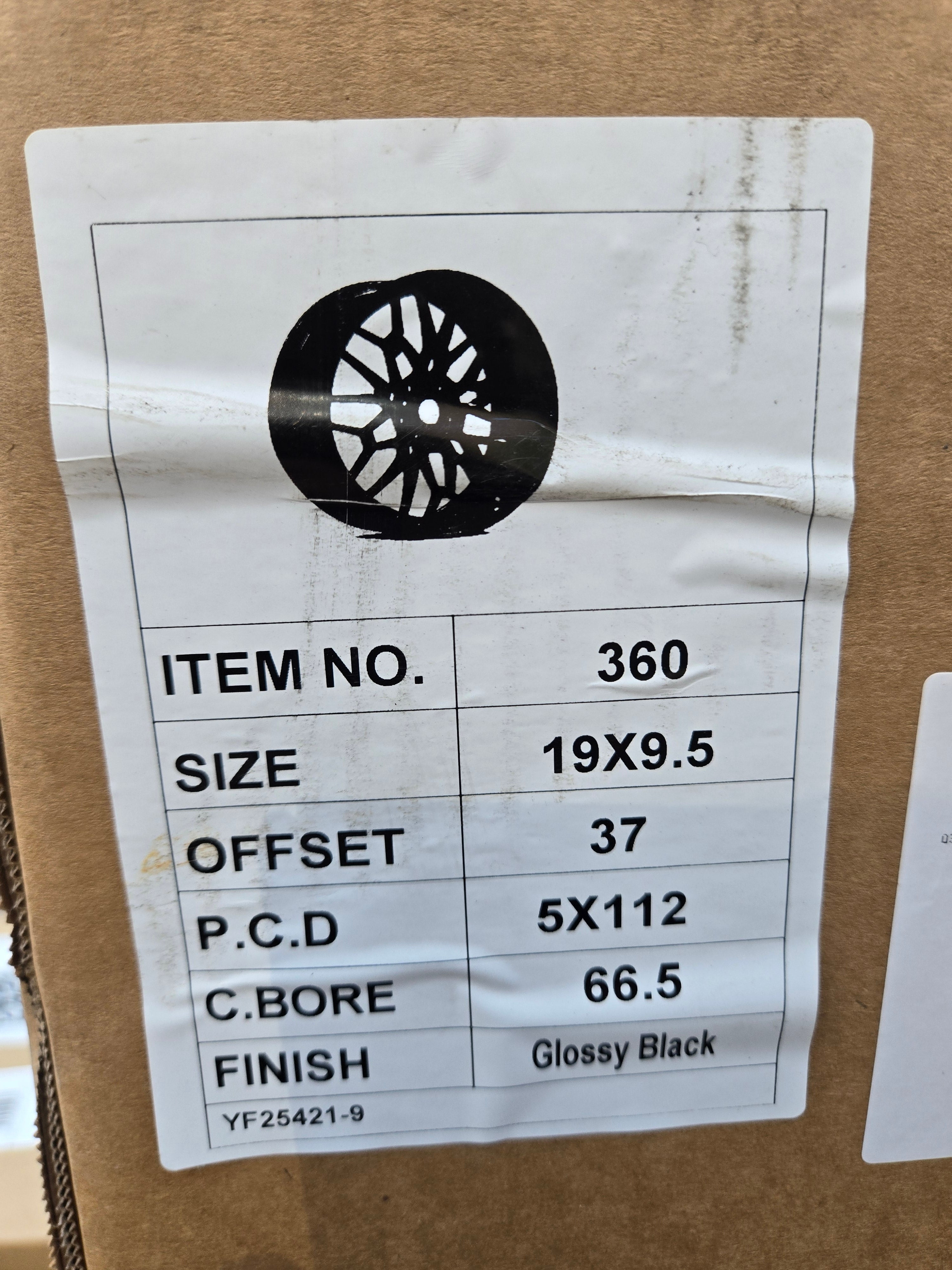 0384 827M 19X9.5 5X112 GLOSS BLACK CB66.1 ET39