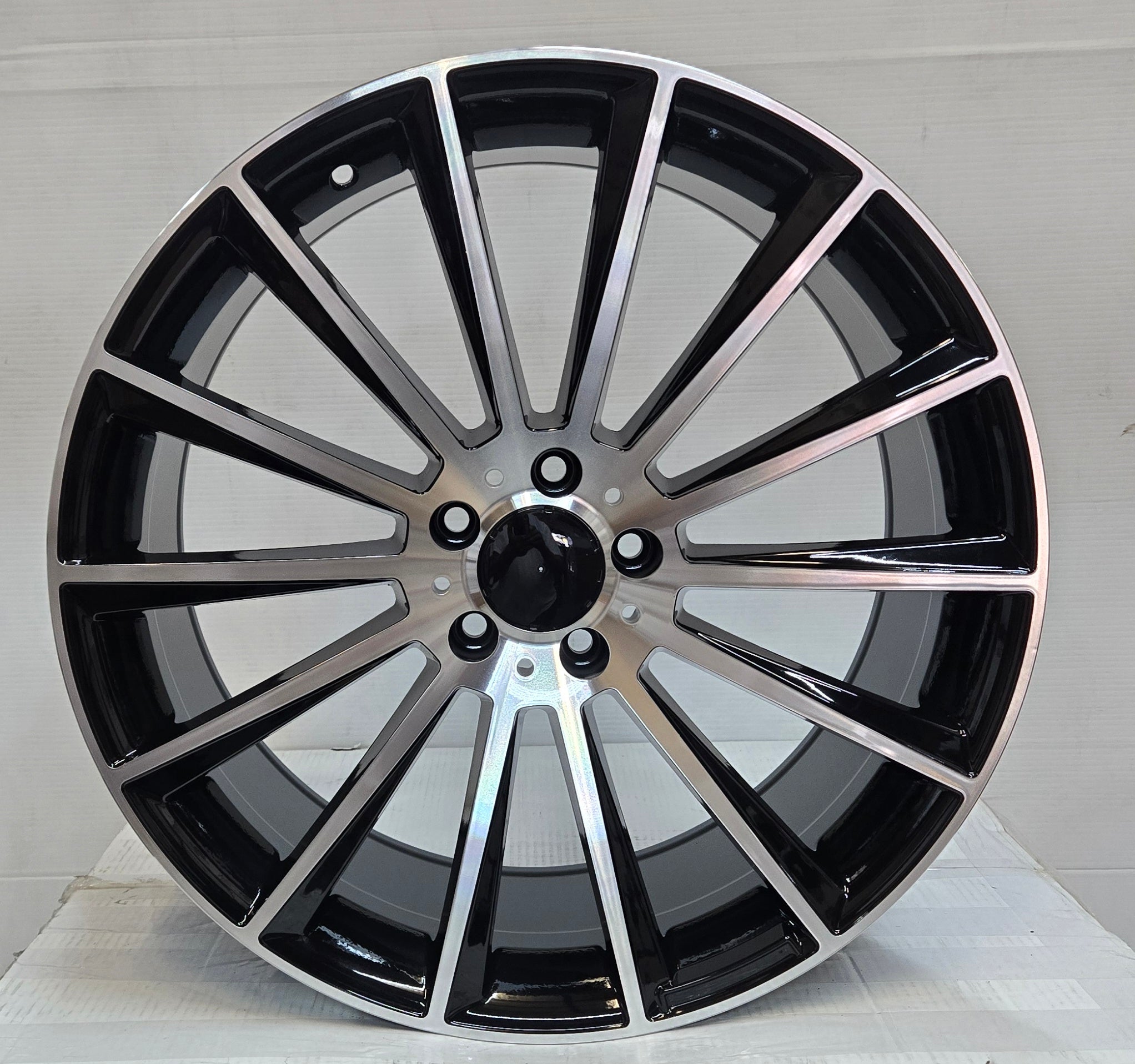 0236 20X9.5 5X112 BLACK MACHINED FACE CB66.6 ET38
