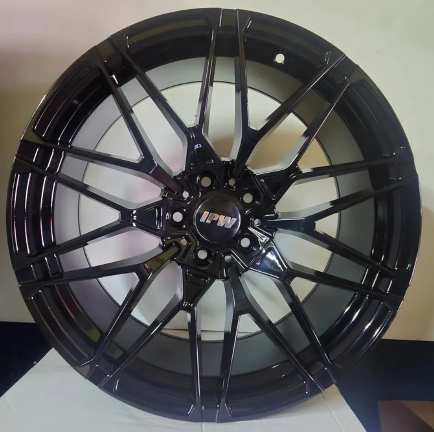 OE-22507-3 818M 19X8.5 5X120 PIANO BLACK