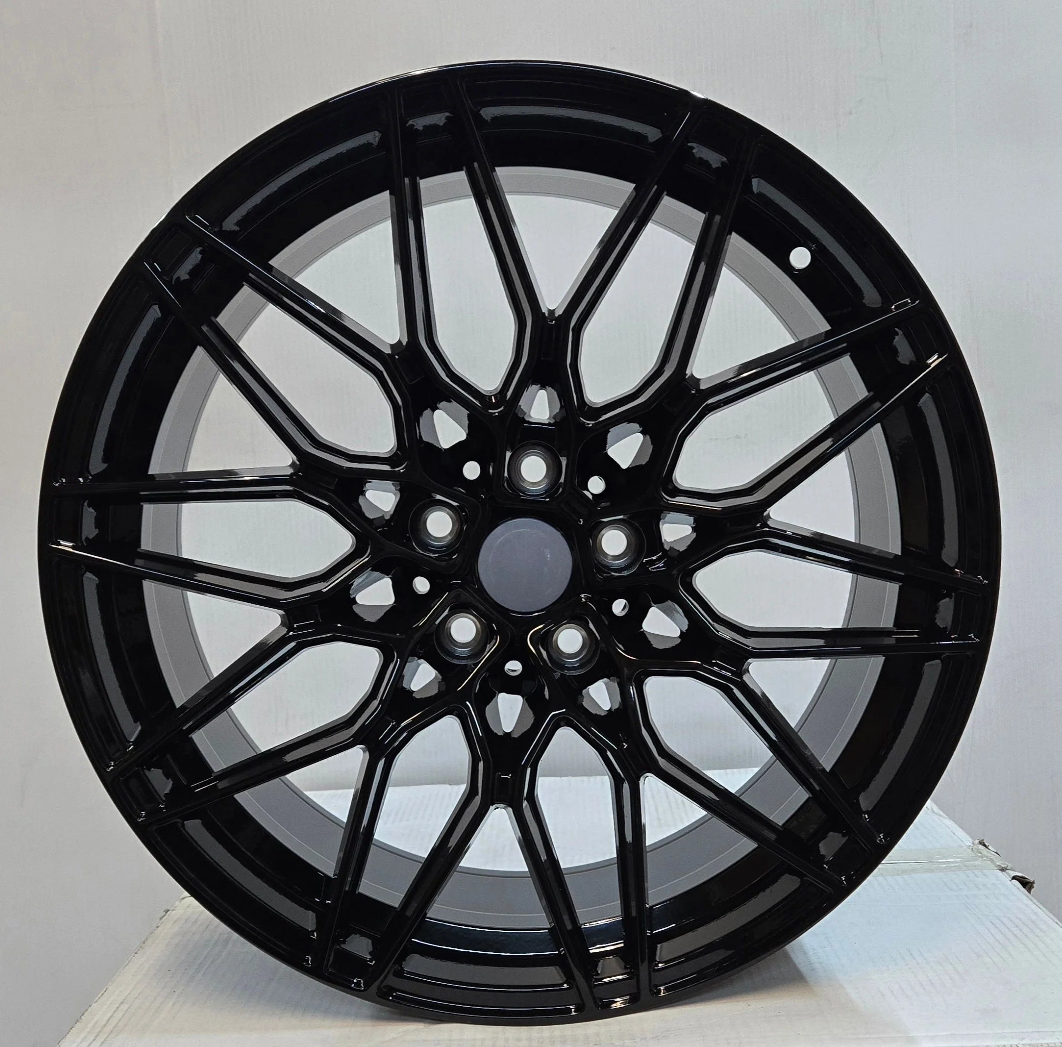 H3242F 19X9.5 5X120 PIANO BLACK