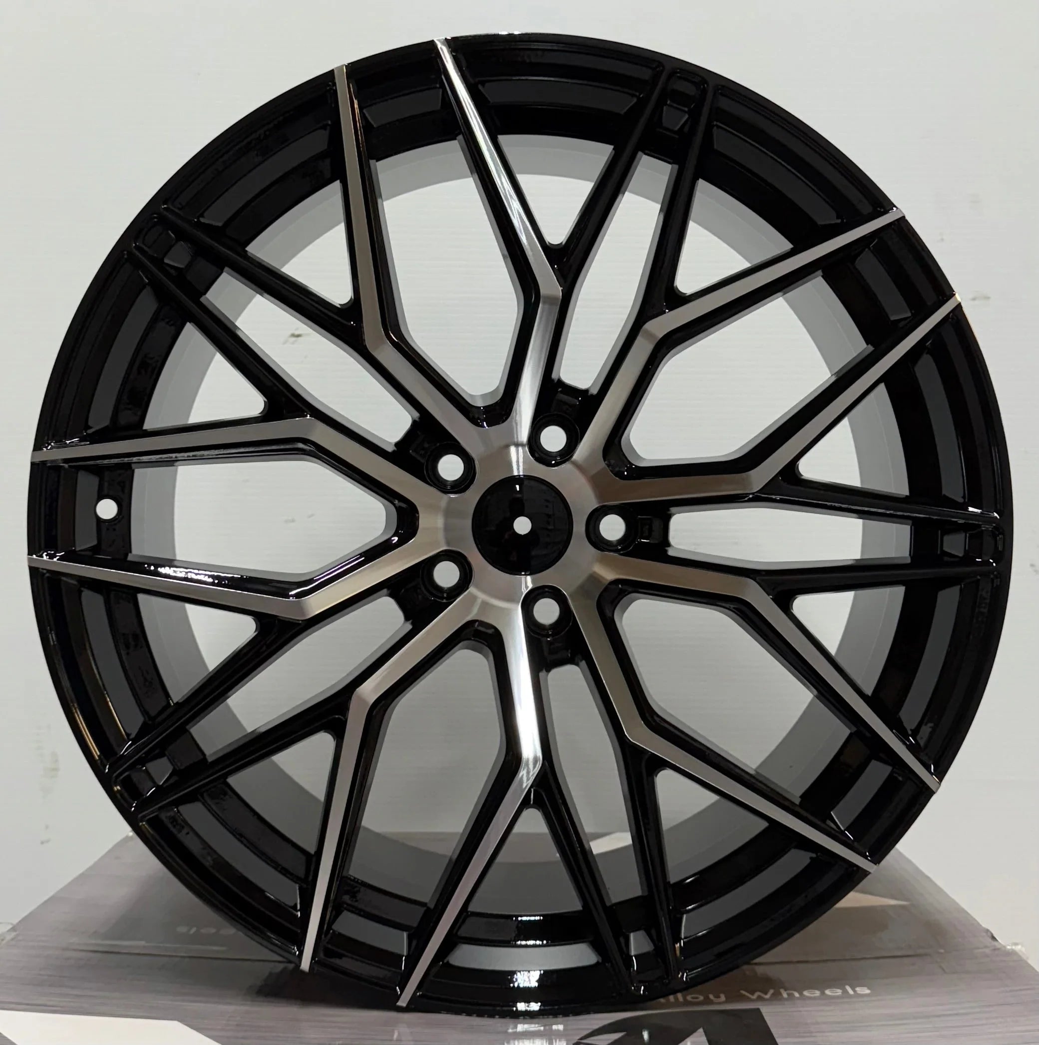 AF303 22X9.0 5X120 GLOSS BLACK MACHINED FACE DARK TINT CB74.1 ET38