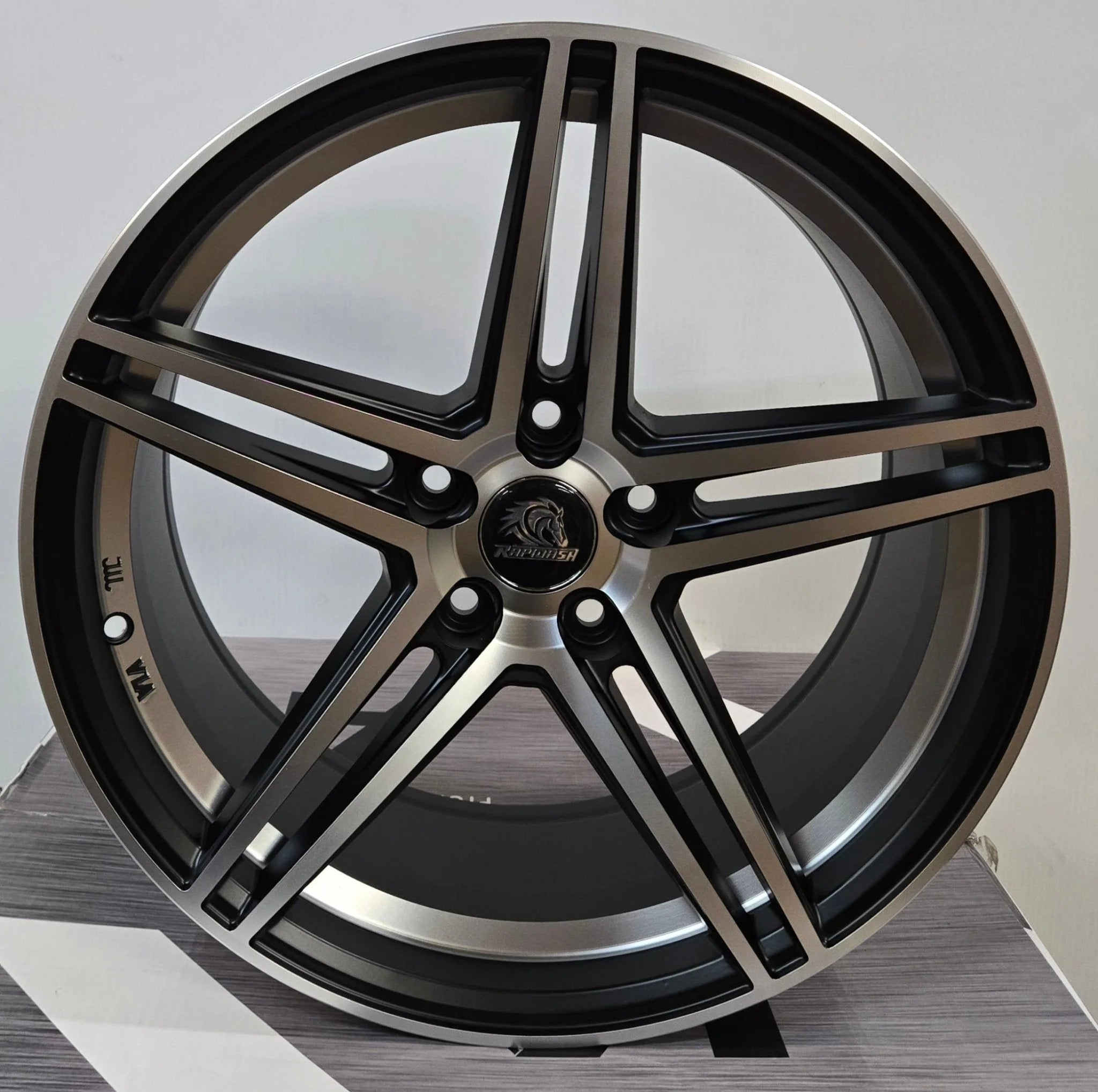 RD-S10 18X8.0 5X114.3 MCB UC