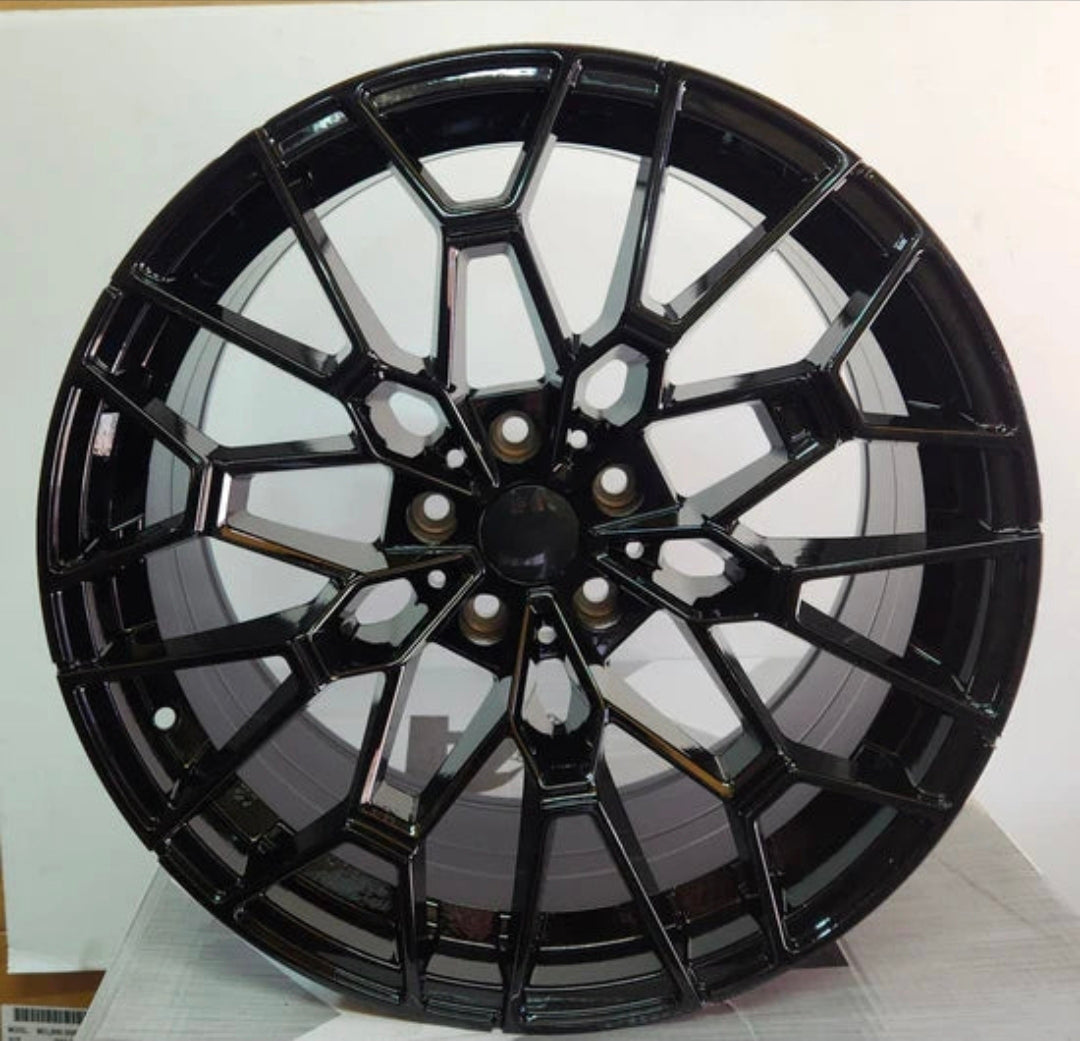W717 19X9.0 5X120 GLOSS BLACK CB72.56 ET40