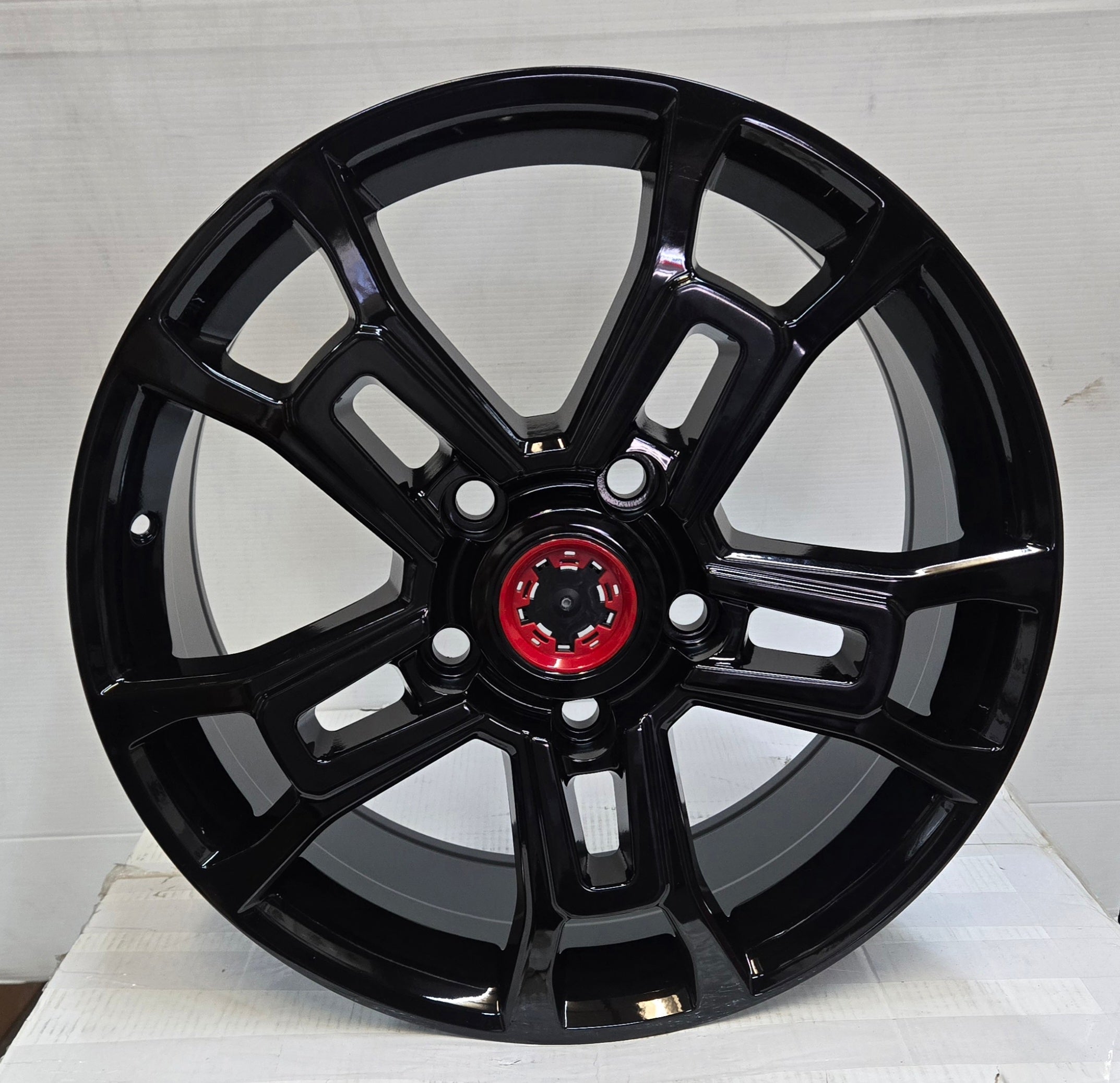W253 20X8.5 5X150 GLOSS BLACK CB110 ET55